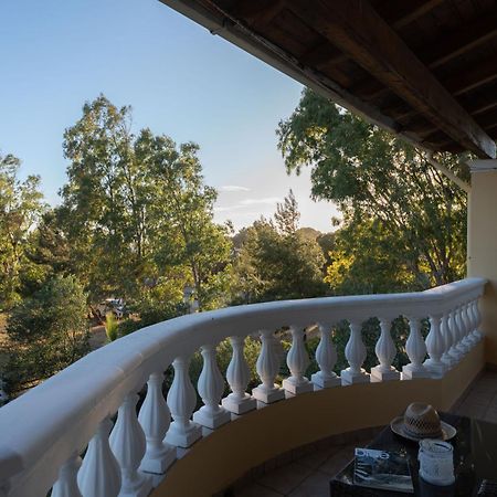 Stefanias Appartments Agios Matthaios  Luaran gambar