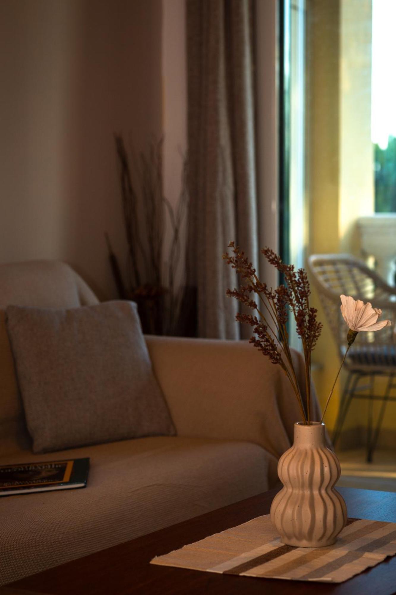 Stefanias Appartments Agios Matthaios  Luaran gambar