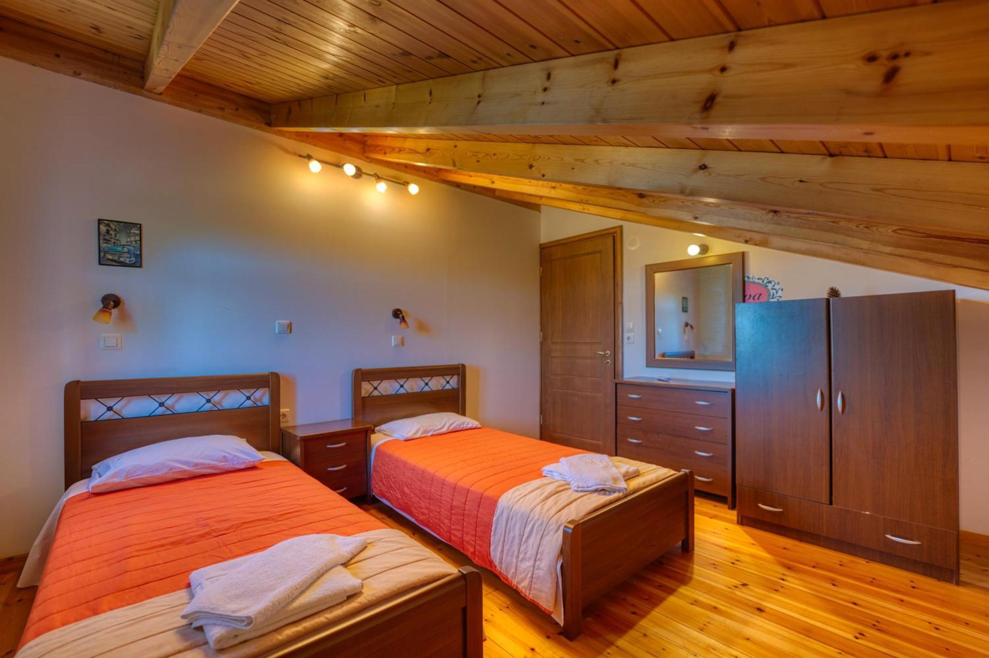 Stefanias Appartments Agios Matthaios  Luaran gambar